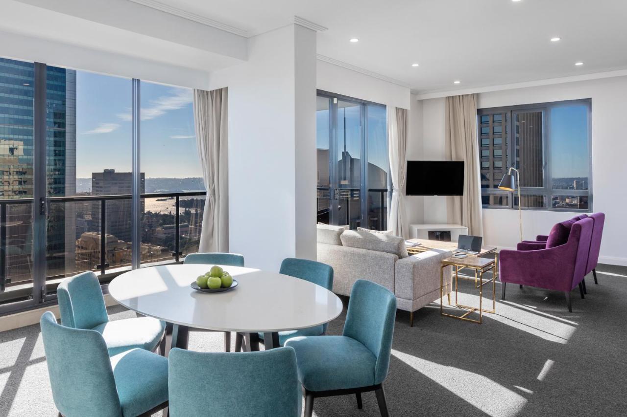 Meriton Suites Pitt Street, Sydney Eksteriør billede A typical apartment interior